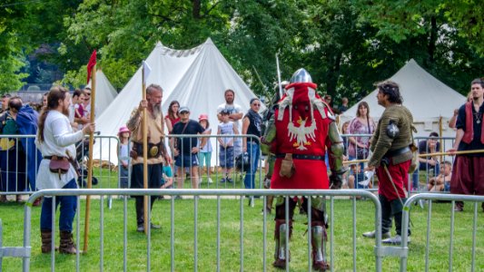 Duel de reconstituteurs photo