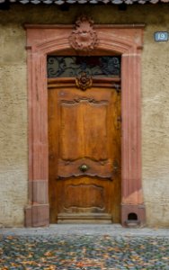 Porte d'une annexe du couvent du Klingental / Tür eines Anbaus des Klosters Klingental