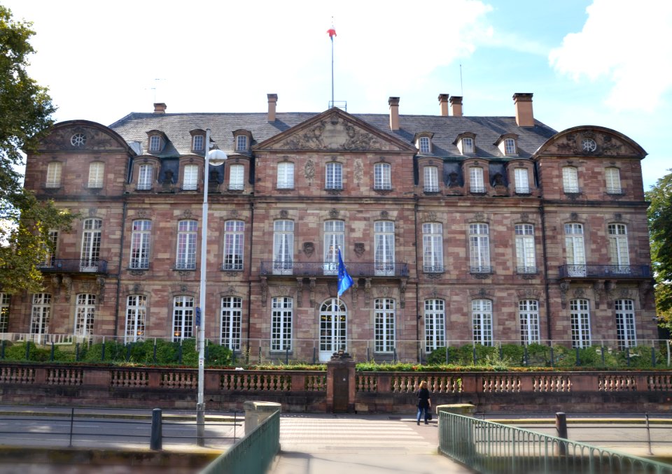Hôtel de Klinglin (du Préfet), coté quai