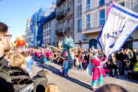 Troupe suisse (Zytglogge Schraenzer) au Carnaval de Strasbourg