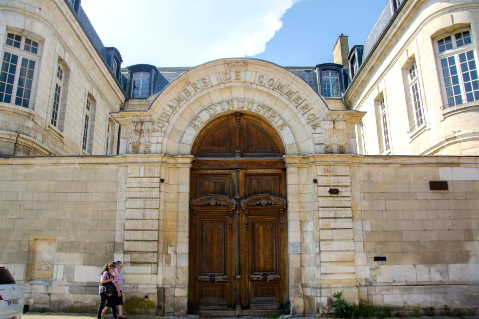 Portes de l'ancien hôtel du Petit-Camusat