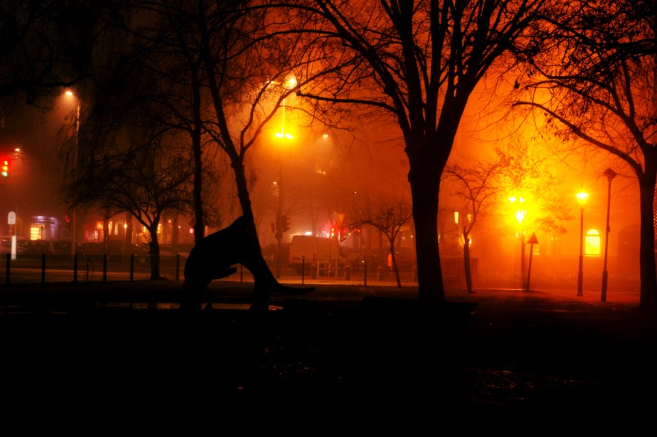 Sculpture at night on Hohenzollernplatz