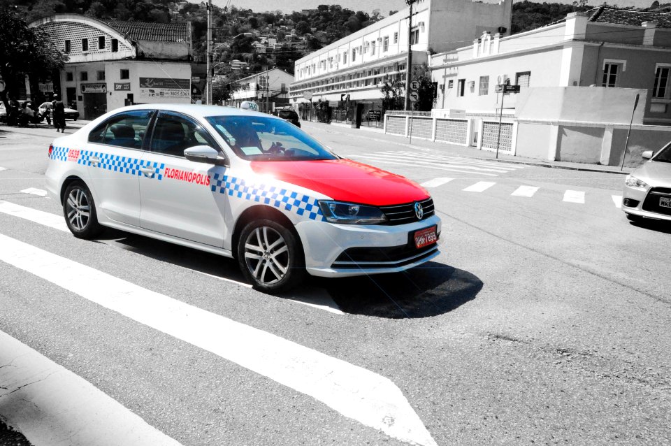 Quer andar de Jetta? Chame um TAXI #jetta #floripa