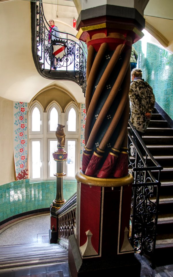 De forts beaux escaliers - Lycée international des Pontonniers #10