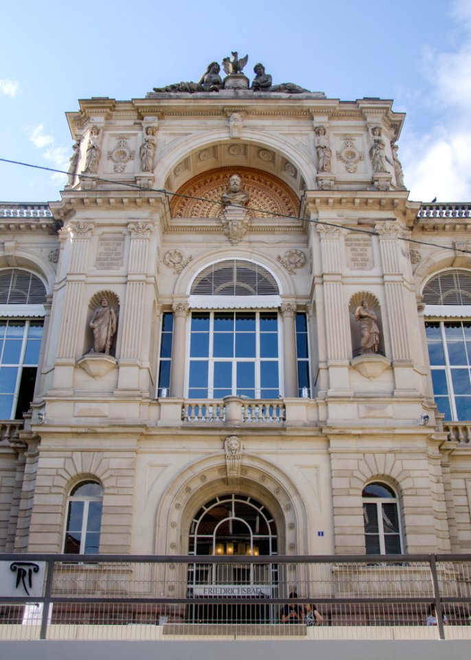 La façade du Friedrichsbad