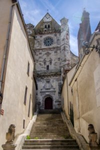 Escalier sous bonne garde vers le Transept nord - Saint-Florentin