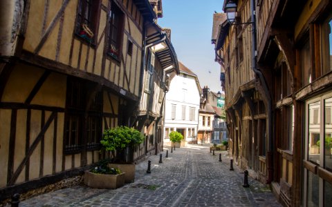 Haut de la rue François Gentil