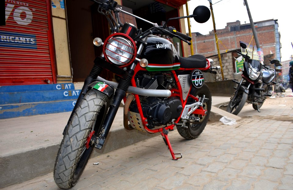 A 'not so fast' but smooth city bike
