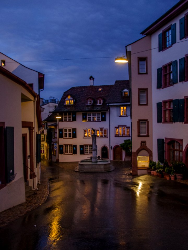Le mont aux chamois et sa fontaine éponyme / Der Gemsberg und sein gleichnamiger Brunnen