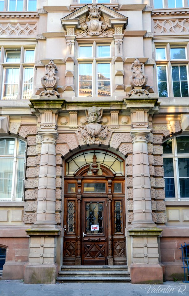 Porte du Collège Charles Frey