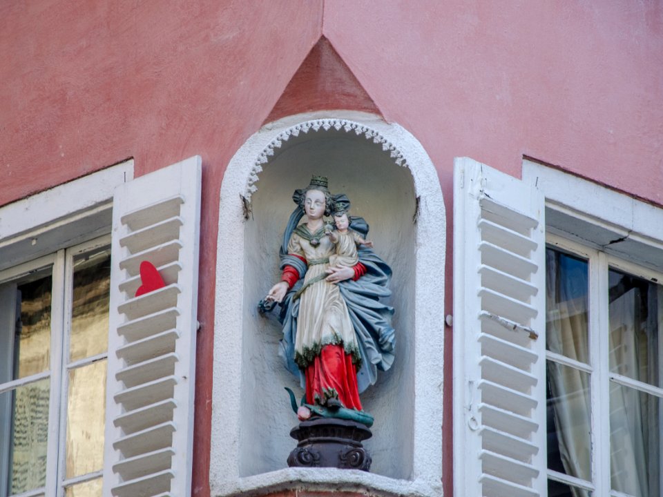 Vierge à l'Enfant couronnée de Sélestat