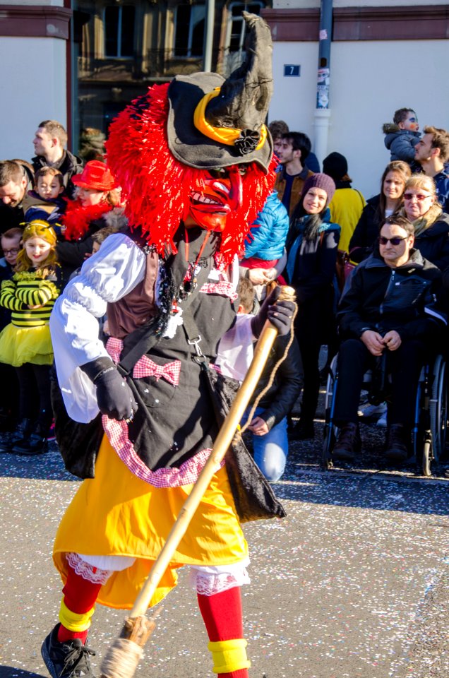 Diable-sorcère rouge au Carnaval de Strasbourg
