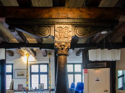 Poutre renaissance en bois de la Maison du pain de Sélestat