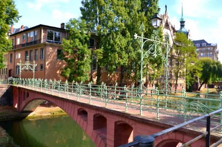 Passerelle des Faux Remparts à Strasbourg photo