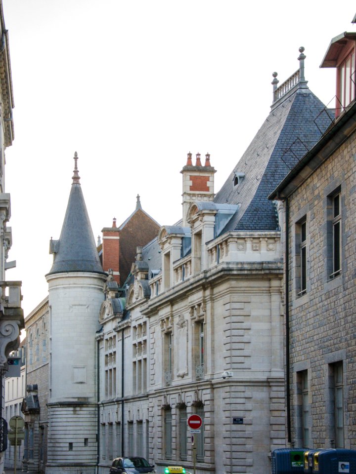 Aile Ouest du Palais de Justice