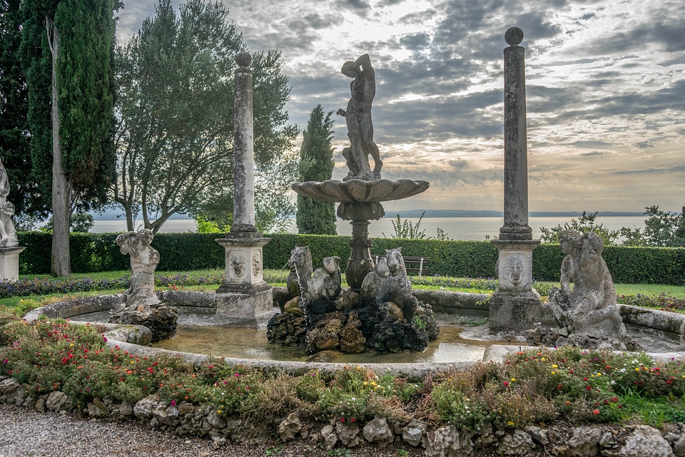 Flowers sirmione lake garda
