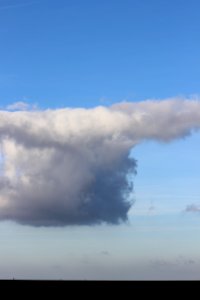 CAMILLE MORENOS - nuage bizare