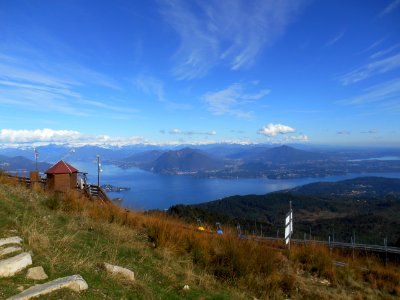 Lake Como, Lombardy, Italy photo
