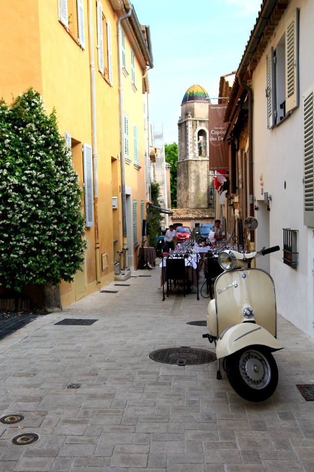 Stéphanie Baumard -rue St Tropez