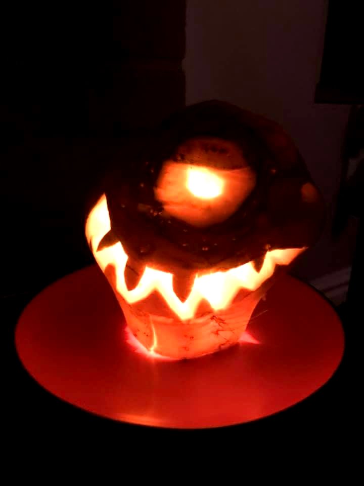 Hop tu Naa turnip lantern (Louise Christian 2019)