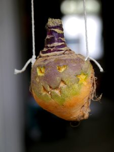 Hop tu Naa turnip carving