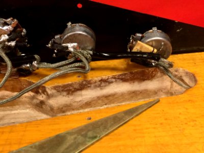 Control cavity II 1958 Gibson Flying V Korina