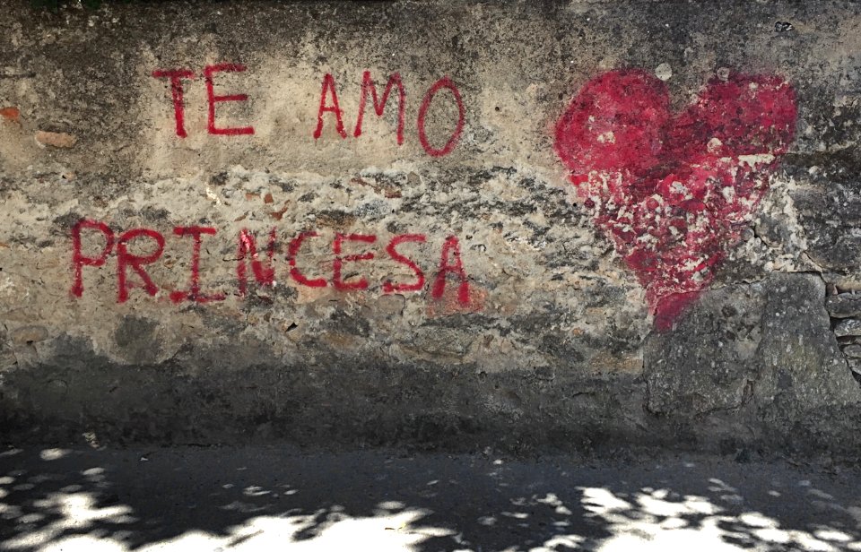 Para mi princesa Mari y para todas las mujeres que se sienten amadas y  princesas.