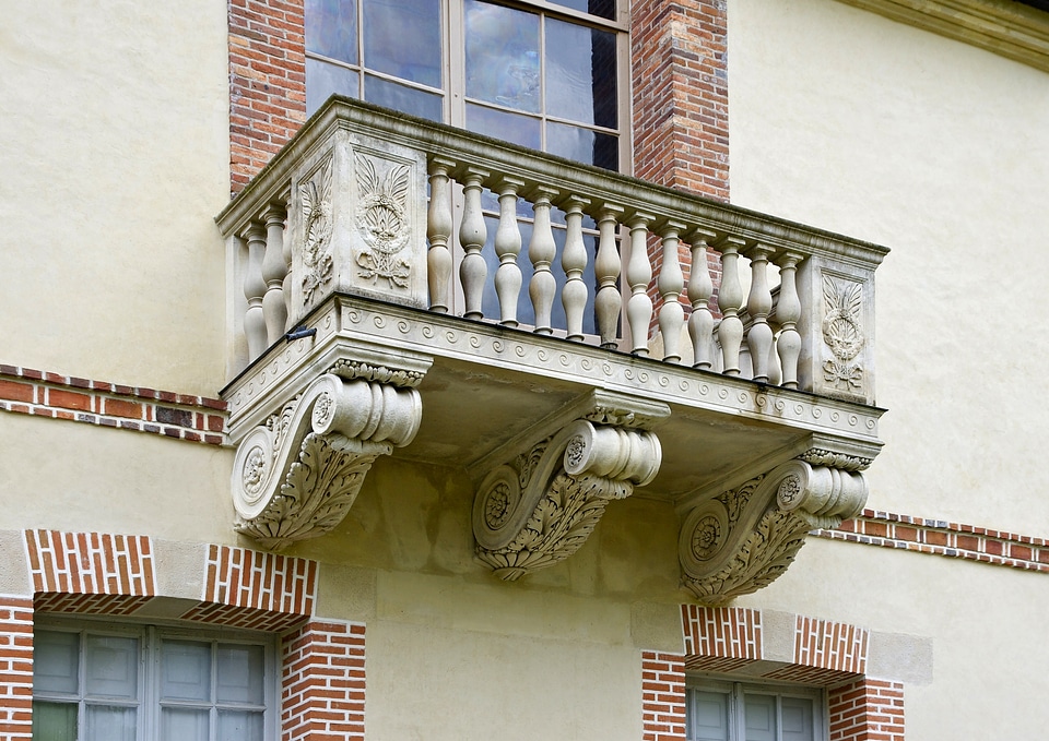 France exterior building