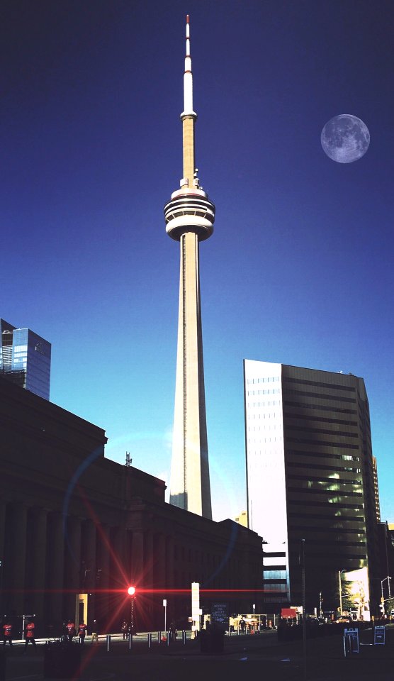 cn-tower-2414570 1920