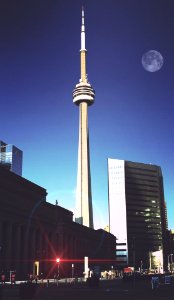 cn-tower-2414570 1920