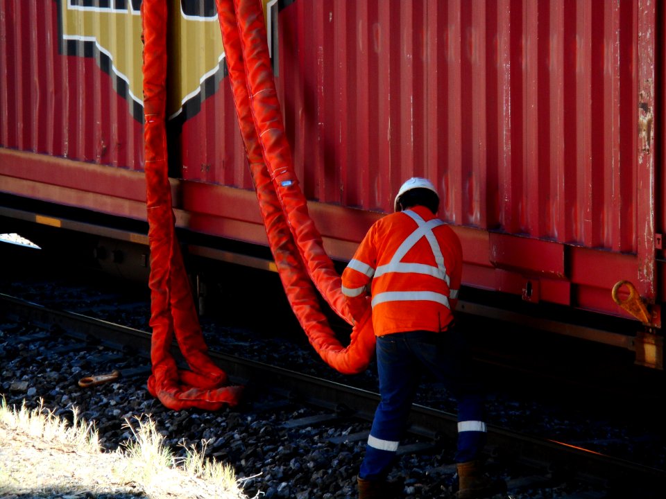 Train derailment, Glenalta photo