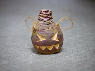 Turnip lantern with toothy face carved for Hop tu Naa, 2017 photo