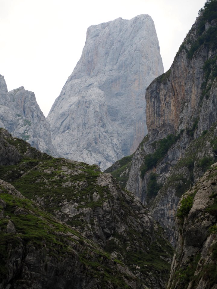 Naranjo de Bulnes (Asturias)