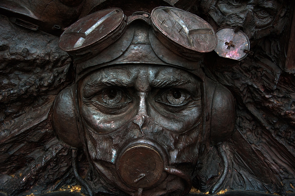 Pilot english monument