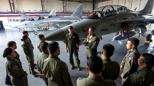 USAF Experts with Philippine Air Force Personnel