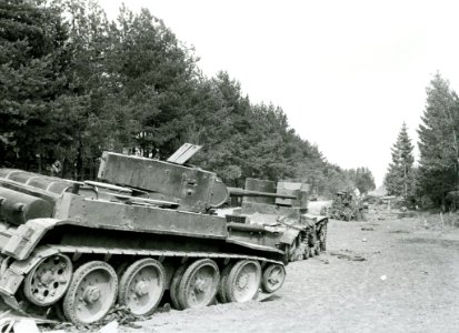1941 - Tanques soviéticos abandonados en Bialystok, Polonia