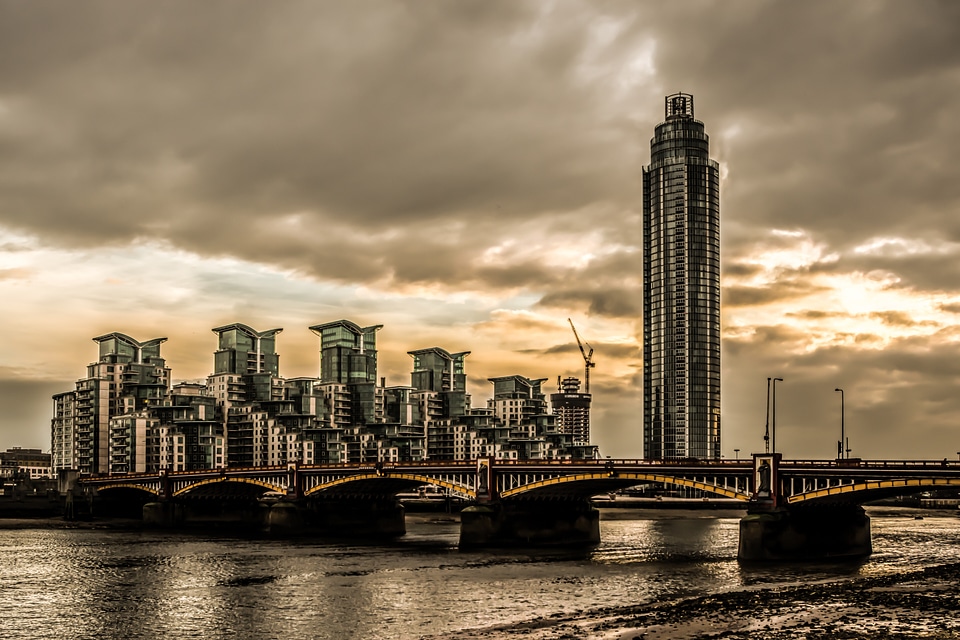 Thames england architecture