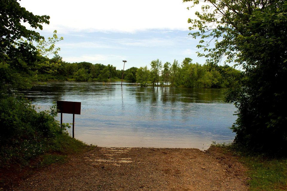 BaileyT NelsonsLanding FloodedLanding 20180621 vpr