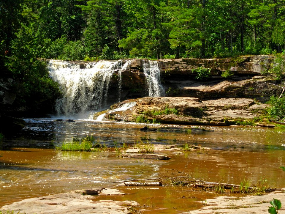 O Kun de Kun Falls