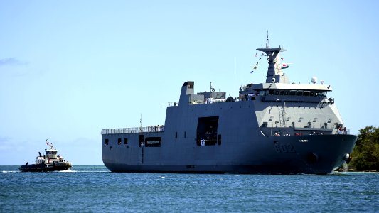 BRP Davao del Sur Arrives in Hawaii