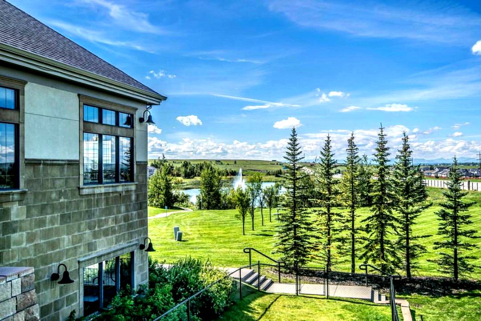 Another #beauty from #crestmontyyc :) #yyc #yycre #realtor #realtorlife #calgaryrealestate #yycrealestate #dslr #hd #landscape