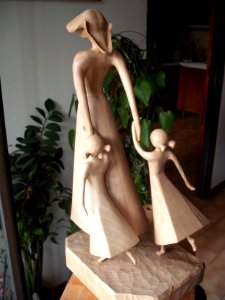 Leggiadria - legno noce h. 40 cm (8)