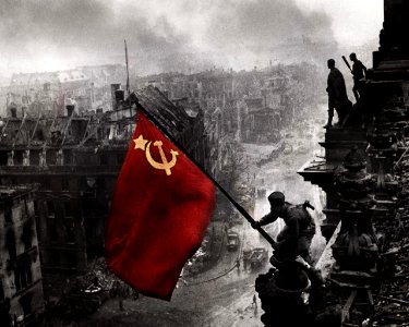1945 Mayo 7 - Victoria de la URSS