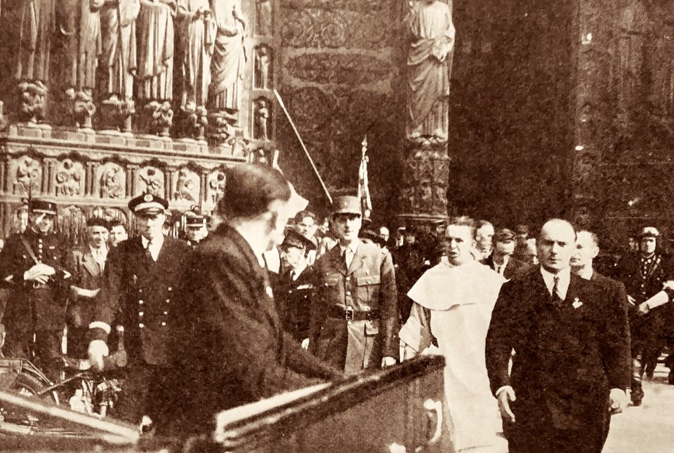 Julio 1944. Retorno de De Gaulle y visita a la Catedral de París