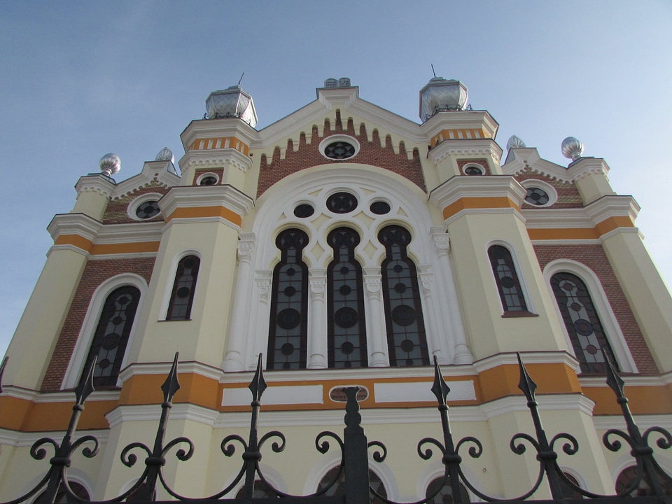 Center crisana city