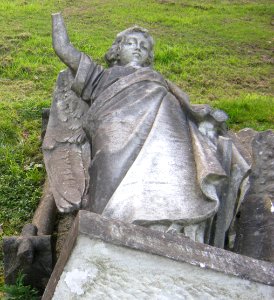 Angel Fallen Grave 01