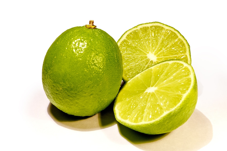 Green citrus eating