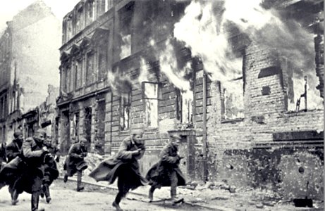 Berlín, 1945 - Reacción de la últimas defensas alemanas