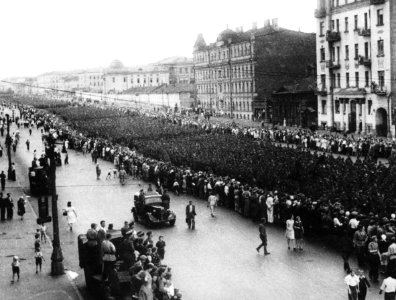 17 Julio 1944 - La Parada de los Perdedores. Prisioneros alemanes en Moscú