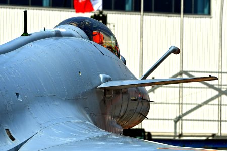 F10B 082